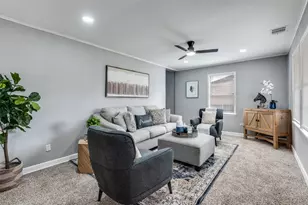 421 W 8th St, Lancaster, TX 75146 - Photo 6