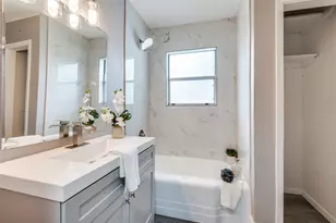 421 W 8th St, Lancaster, TX 75146 - Photo 14