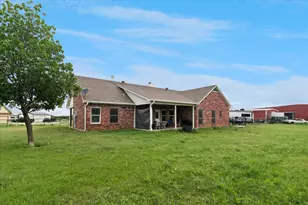 6005 Hawkeye Rd, Krum, TX 76249 - Photo 22
