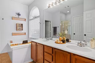 2815 S Serrano, Grand Prairie, TX 75054 - Photo 18