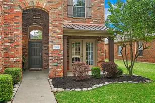 2815 S Serrano, Grand Prairie, TX 75054 - Photo 2