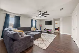 1040 Canyon Dr, Justin, TX 76247 - Photo 22