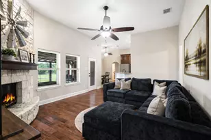 940 Lester Burt Rd, Farmersville, TX 75442 - Photo 6