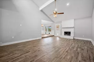 213 Meadowhill Dr, Benbrook, TX 76126 - Photo 10