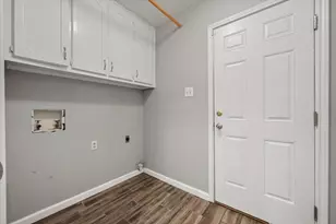 213 Meadowhill Dr, Benbrook, TX 76126 - Photo 26