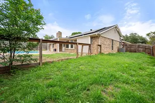 213 Meadowhill Dr, Benbrook, TX 76126 - Photo 30