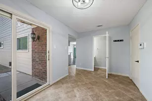 2621 Bayberry Ln, Euless, TX 76039 - Photo 16
