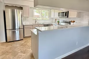 2621 Bayberry Ln, Euless, TX 76039 - Photo 10