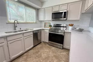 2621 Bayberry Ln, Euless, TX 76039 - Photo 12