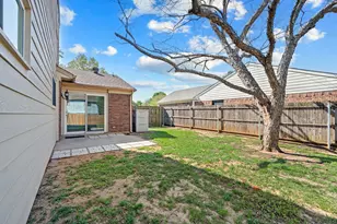 2621 Bayberry Ln, Euless, TX 76039 - Photo 32