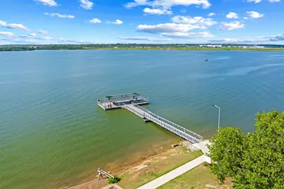 6004 Lakehurst Drive, Arlington, TX 76016 - Photo 12