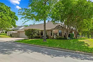 6004 Lakehurst Dr, Arlington, TX 76016 - Photo 4