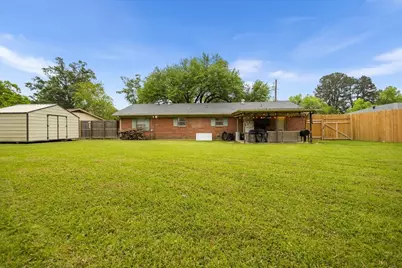 2304 Kaynell Drive, Henderson, TX 75654 - Photo 6