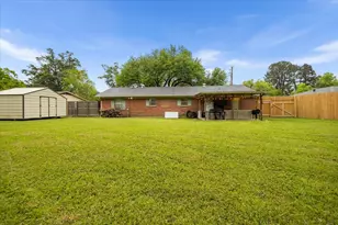 2304 Kaynell Dr, Henderson, TX 75654 - Photo 6