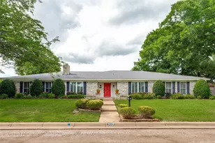 4128 Coral Cir, Benbrook, TX 76126 - Photo 2