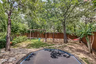 100 Bentwood Ct, Denton, TX 76210 - Photo 28