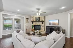 13777 Fieldcrest Rd, Frisco, TX 75035 - Photo 4