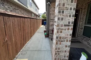 316 Warwick Blvd, Lewisville, TX 75056 - Photo 24