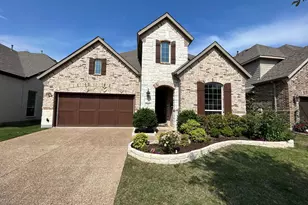 316 Warwick Blvd, Lewisville, TX 75056 - Photo 2