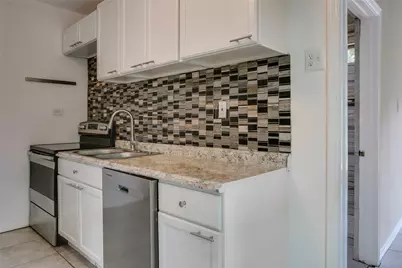 818 E Woodin Boulevard, Dallas, TX 75216 - Photo 20