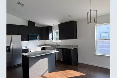 1025 Harlem Street, Waco, TX 76704 - Photo 2