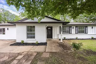 1208 Andrews St, Arlington, TX 76011 - Photo 2