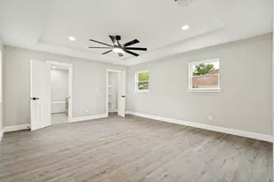 512 Grandview Dr, Granbury, TX 76049 - Photo 24
