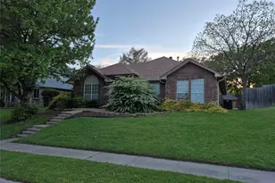 3303 Greenglen Cir, Carrollton, TX 75007 - Photo 2