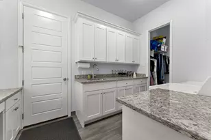 953 Prairie Timber Rd, Burleson, TX 76028 - Photo 12