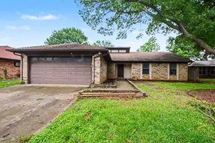 1562 Tiffany Forest Ln, Grapevine, TX 76051 - Photo 2