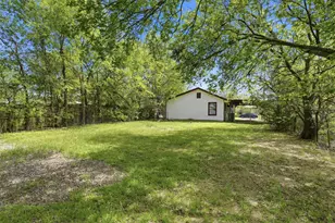 403 Elmo St, Cleburne, TX 76031 - Photo 20
