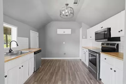 403 Elmo Street, Cleburne, TX 76031 - Photo 8