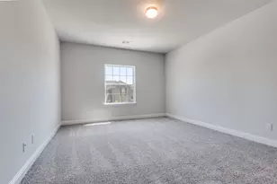 528 Hutchinson Ln, Lewisville, TX 75077 - Photo 6