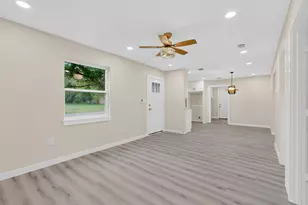 1103 N Sherman St, Ennis, TX 75119 - Photo 8