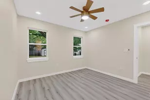 1103 N Sherman St, Ennis, TX 75119 - Photo 24