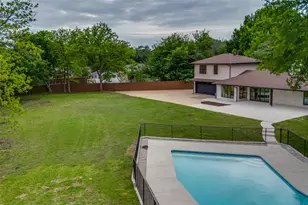 2400 Timbercreek Dr, Plano, TX 75075 - Photo 16
