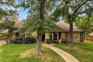 821 Red Oak Dr, Mansfield, TX 76063 - Photo 1
