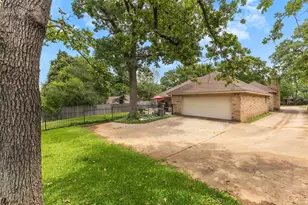 821 Red Oak Dr, Mansfield, TX 76063 - Photo 28