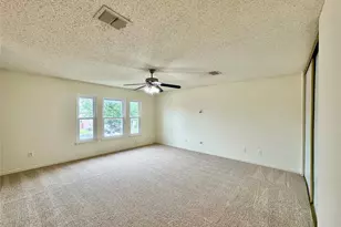 3165 Spyglass Dr, Grand Prairie, TX 75052 - Photo 16