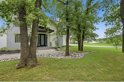 316 Comanche Drive, Lake Kiowa, TX 76240 - Photo 4