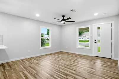 317 S Walker Street, Mesquite, TX 75149 - Photo 10