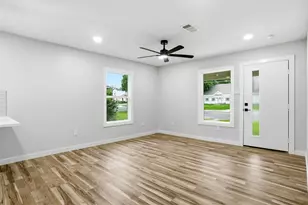 317 S Walker St, Mesquite, TX 75149 - Photo 8