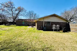 305 S 1st St, Crandall, TX 75114 - Photo 8