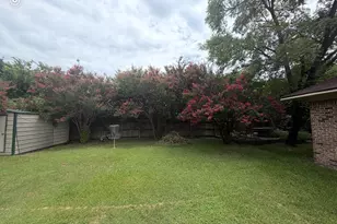 305 S 1st St, Crandall, TX 75114 - Photo 12