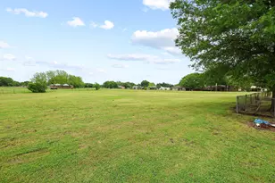 506 Fm 816, Wolfe City, TX 75496 - Photo 12