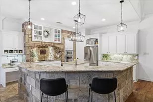 1316 Durango Springs Dr, Fort Worth, TX 76052 - Photo 10