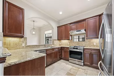 1020 Pavillion Street, Dallas, TX 75204 - Photo 10
