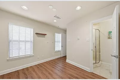 1020 Pavillion Street, Dallas, TX 75204 - Photo 28