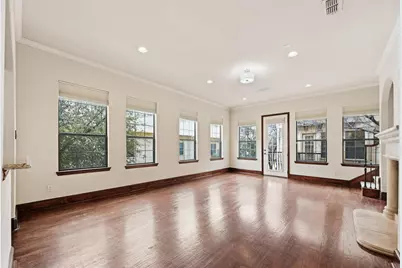 1020 Pavillion Street, Dallas, TX 75204 - Photo 8