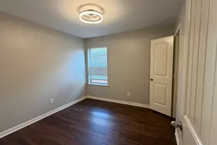 1510 White Willow Ln, Arlington, TX 76002 - Photo 8
